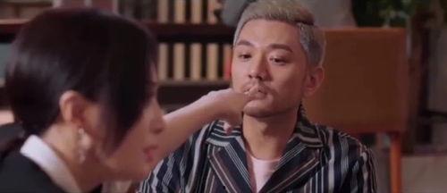 直播八卦吃瓜娱乐圈,揭秘娱乐圈幕后真相,吃瓜群众齐围观